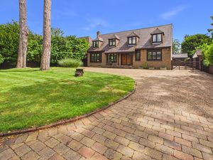 FRONT ASPECT AND GARDEN- click for photo gallery